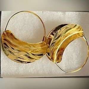 Medium size Fulani Earring